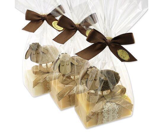 Schafmilchseife eckig 100g dekoriert mit Schaf in Cello, Classic/Zirbe/Sheabutter